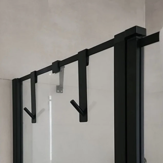 Крючок для полотенец навесной черный металлический Nett GB-13 фото