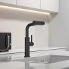 Смеситель на кухню водопад с выдвижной лейкой черный Nett LB-35 фото №2