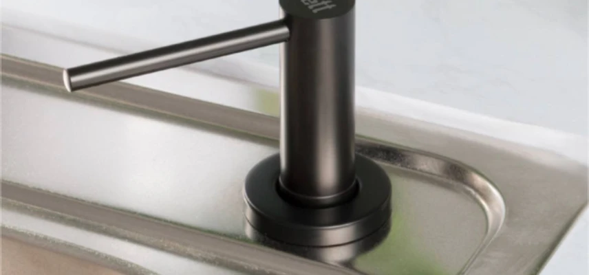 Встановлення двох дозаторів із кухонною мийкою: Тренд 2025 року