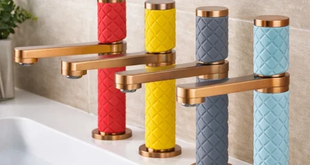 Змішувач у ванну з силіконовими накладками різних кольорів: створіть свій дизайн