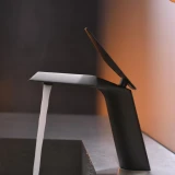 Графитовый дизайнерский кран в ванную комнату Nett DGr-66